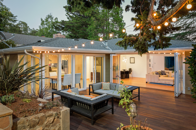 Enhance Your Yard's Seclusion with Trendy Tall-Potted Plant Solutions